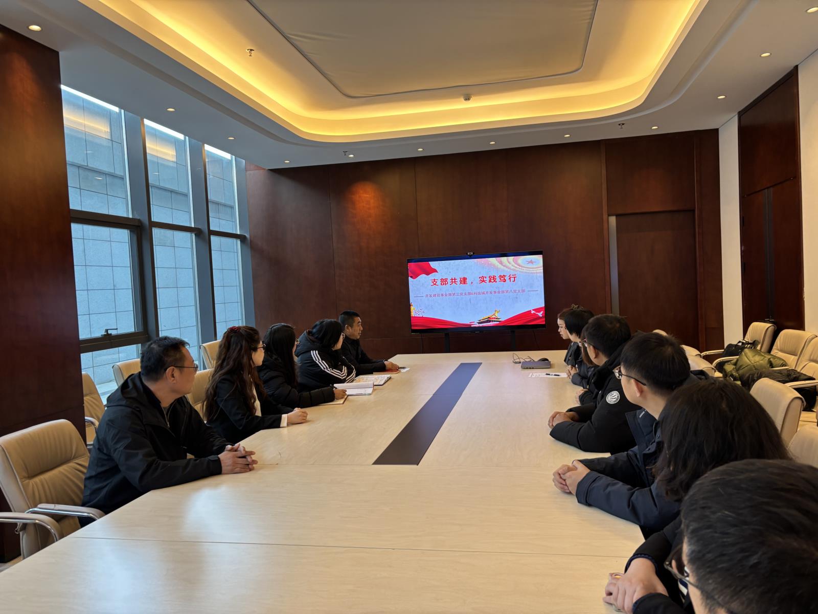 f0989457b43a58669069e2a7560c657.jpg f0989457b43a58669069e2a7560c657.jpg